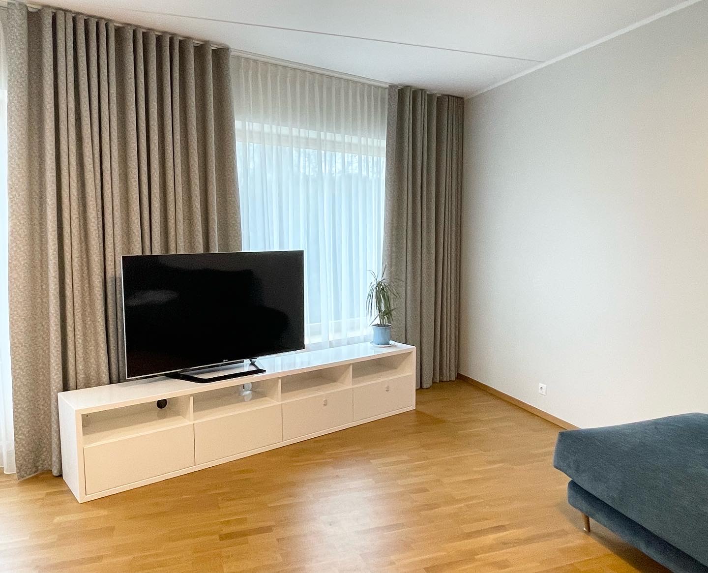 Kardinakunstnik Pille-Riin Dolenko