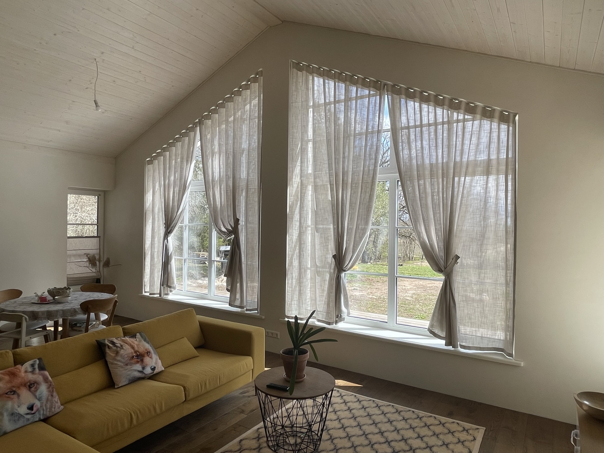 Kardinakunstnik - Erikujulised kardinalahendused