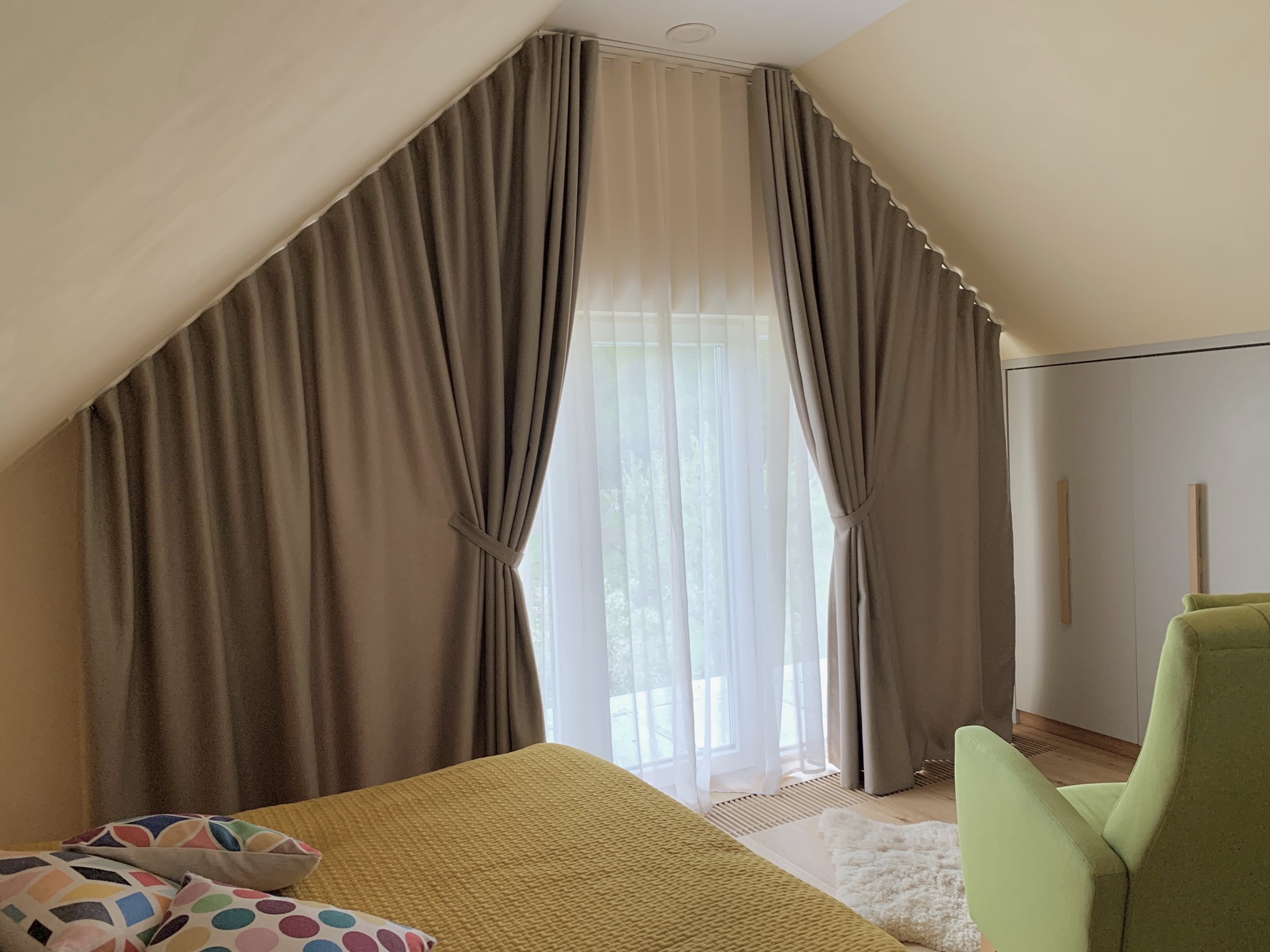 Kardinakunstnik - Erikujulised kardinalahendused